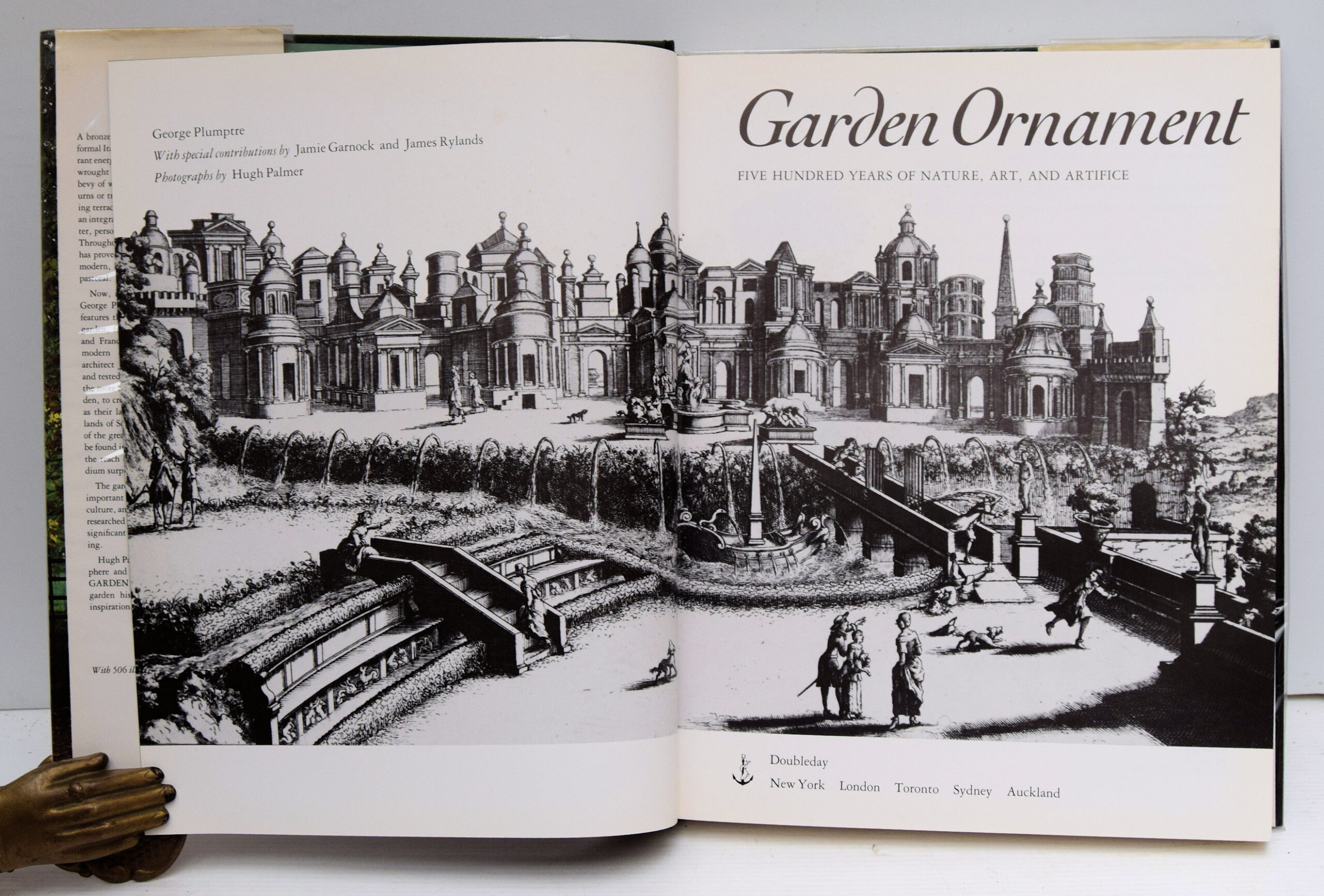GARDEN ORNAMENT. - Image 2